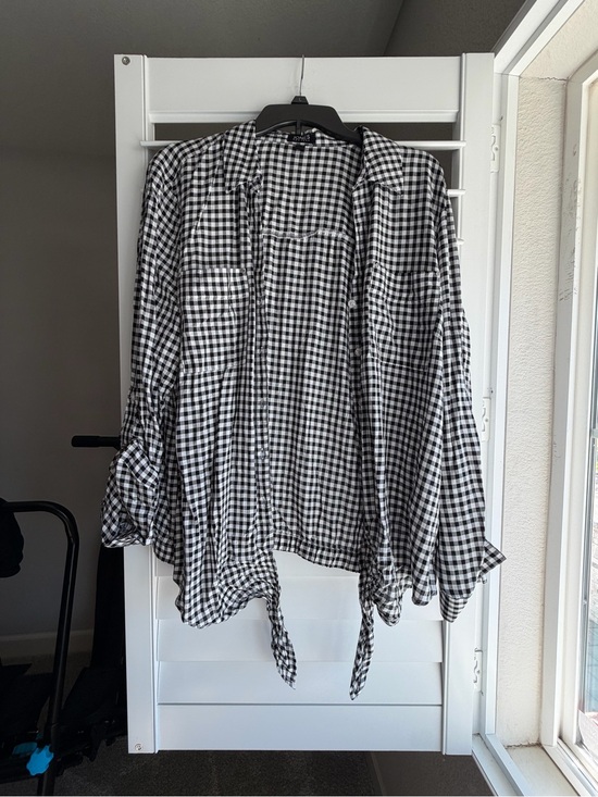 Jones New York Tops - Jones New York Black and White Gingham Button-Down Shirt